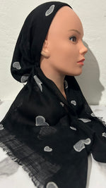 The Heart Pre-Tied Scarf