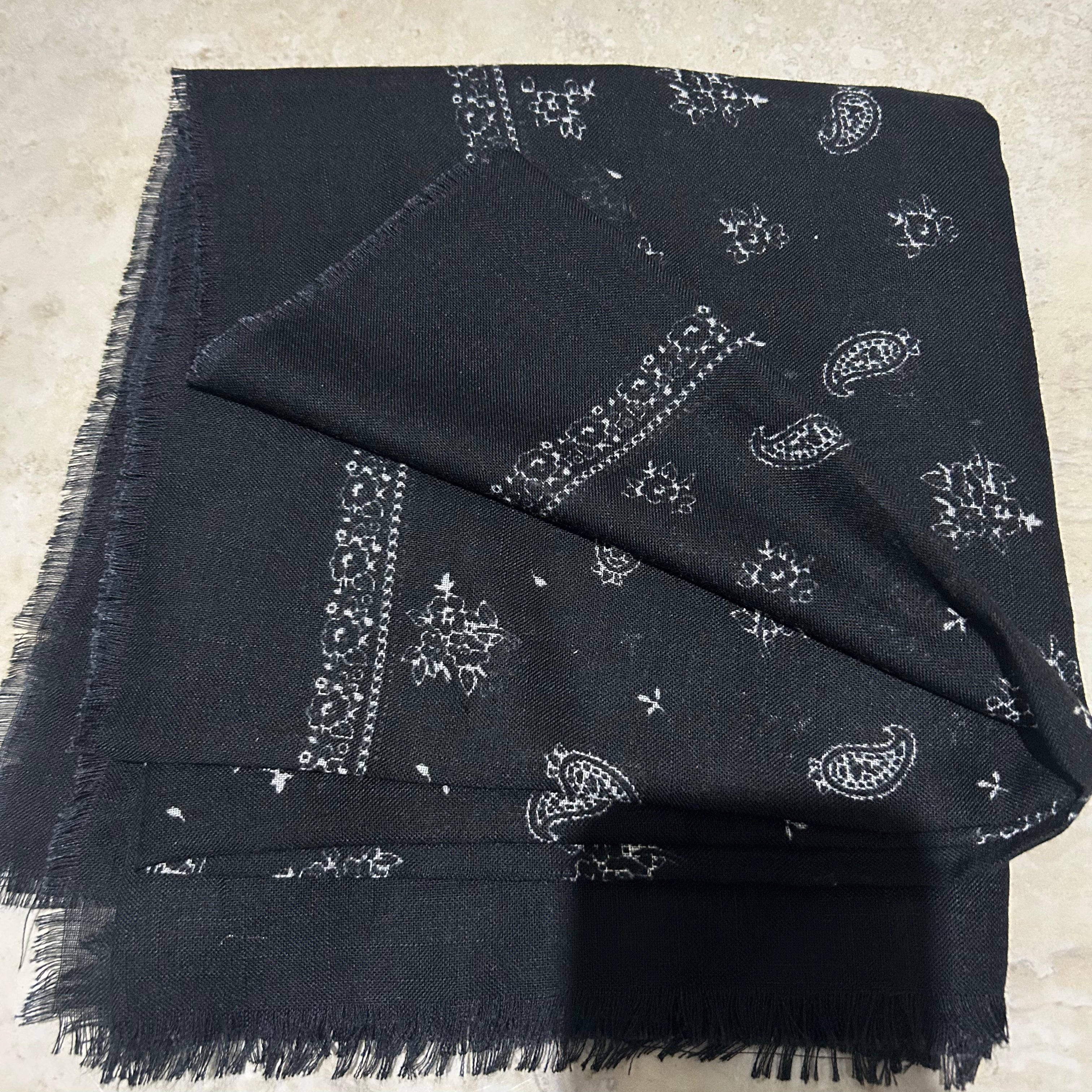 The Bandana Print Scarf